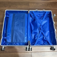 スーツケース キャリーケース アルミフレーム TSAロック付 Lサイズ シルバー 78Lの画像