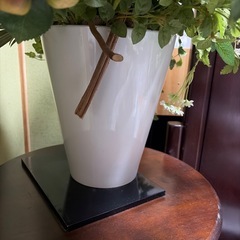 造花　花瓶付きの画像