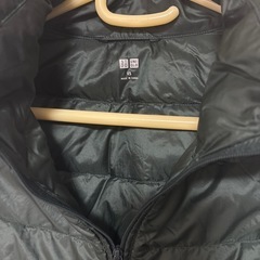 中古品　ユニクロ ダウンベスト XSサイズの画像