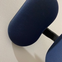 オフィスチェア 回転式 キャスター付きの画像