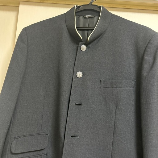 鹿児島実業高校男子
制服上下