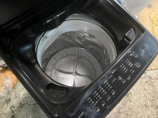高年式 アイリスオーヤマ 2025年製 全自動洗濯機 6Kg IAW-T606 内部分解クリーニング済み ブラック 中古品 ③