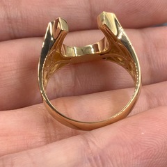 K18 馬蹄　ホースシューリング　0.5ct 7.2gの画像