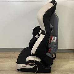 Combi ジュニアシート 洗濯済み 取り外し可能なクッションパーツあり 中古の画像