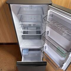 2023年製■三菱 たっぷり168L 冷蔵庫 MR-P17H-H マットチャコール MITSUBISHI 2ドア冷凍冷蔵庫 一人暮らし 小型冷蔵庫の画像