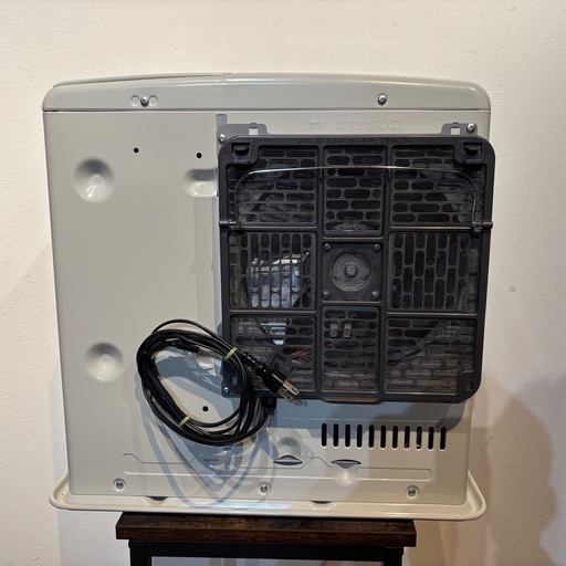 ダイニチ 石油ファンヒーター FW-479LE 9.0L 2013年製