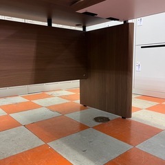 ジャングルジャングル貝塚店　L字デスク　コーナーデスク　引き出し付き　ブラウン　木目　ライティングデスク　オフィスデスク　中古　リユース　貝塚市　二色浜の画像