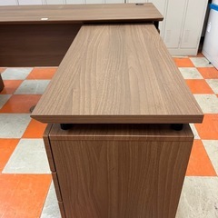ジャングルジャングル貝塚店　L字デスク　コーナーデスク　引き出し付き　ブラウン　木目　ライティングデスク　オフィスデスク　中古　リユース　貝塚市　二色浜の画像