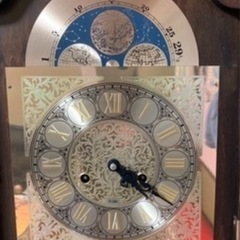 高級感あるホールクロックの画像