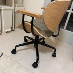 デスクチェアの画像