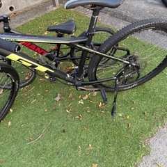 マウンテンバイク ２台 自転車の画像