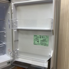 #93 B級品 激安大特価!! MITSUBISHIは2018年 146L MR-P15C-S 2ドア 右開きの画像