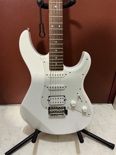 ギターYAMAHA PacificaPAC012