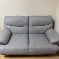 【売約済！】2人掛けソファ グレーの画像