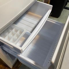 SHARP 167L2ドア冷蔵庫SJ-17E6-KW 2018年製 中古の画像