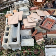 植木鉢、盆栽鉢、収納ケース、ブロック、木材の画像