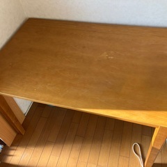 【決まりました】ダイニングセット（テーブル＋イスx4）の画像