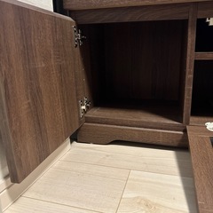 テレビボードの画像