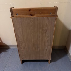 IKEA 木製サイドチェストの画像
