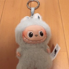 LABUBU ラブブ　イニシャル　アルファベット　（C）の画像