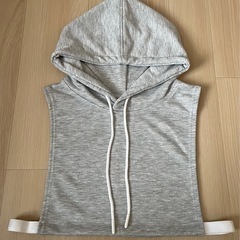 付け襟 パーカー襟 フード付き 重ね着 フード付け襟の画像