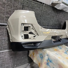 トヨタ ライズ 純正 リアバンパー 美品 52159-B1310-E0の画像