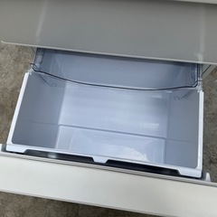 75⭐️2022年製美品★アクア　冷蔵庫　ホワイト　大型　4ドア　355Lの画像