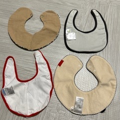 スタイ　4枚　セットの画像