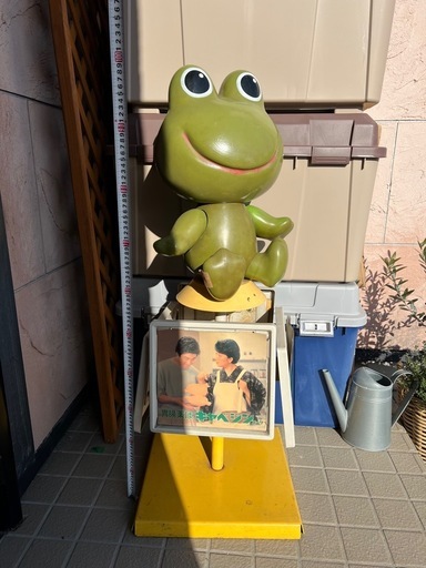 約50年前の昭和レトロ　ケロちゃん台座つき コーワ ケロちゃん 店頭カエル ディスプレイ品 昭和レトロ コーワの店頭カエル 非売品