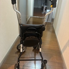 歩行器
の画像