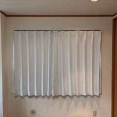 ニトリ 4枚セットカーテン 無地・ホワイト 100X135X4の画像