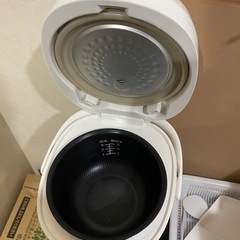炊飯器の画像