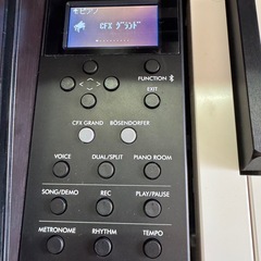 中古美品  2021年製　木製鍵盤 ヤマハ YAMAHA CLP-745R電子ピアノ Clavinova クラビノーバの画像