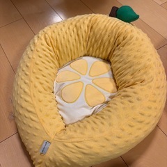 ペット用　ベッド　マット　レモン型　未使用級の画像