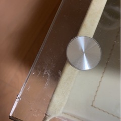 ガラステーブルの画像