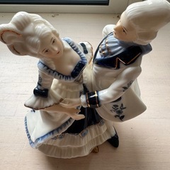 ドマン　DEMAIN 陶器の西洋人形の画像