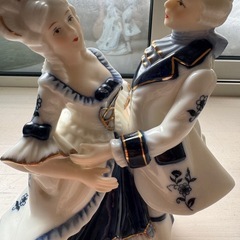 ドマン　DEMAIN 陶器の西洋人形の画像