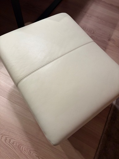 【美品】カリモク　本革ホワイト　　オットマン