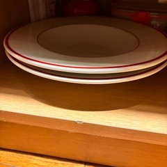 UNICO HUTTE キッチンの食器棚の画像