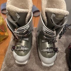 スキー板146cm＋スキーブーツセット／ELAN／ビンディング付きの画像