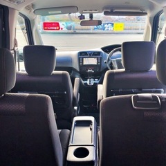 日産セレナ ハイブリッド ハイウェイスターの画像