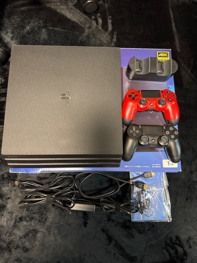 ⭐︎SONY PS4Pro 1TB CHU-7000B コントローラー2個 充電スタンド付⭐︎