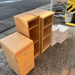 中古品の棚の画像