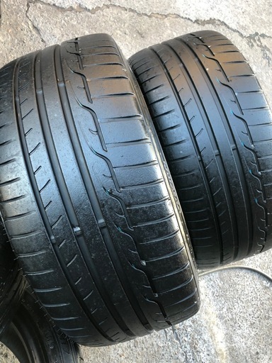 245/40R18ダンロップ2本取り付け無料