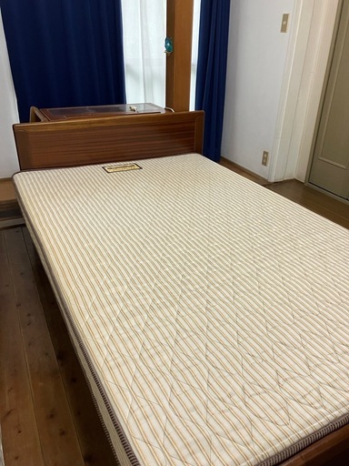 大川家具　セミダブルベッド