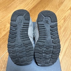 ニューバランス373 グレーの画像