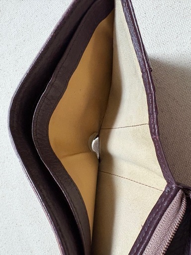 アタオ 二つ折財布　ヴィトロ　ウォレット