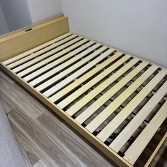 ＼楽天1位★天然木のあたたかさ♪棚付き／ ベッド すのこの画像