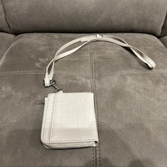 3連マルチショルダーバッグ　スマホショルダーバッグの画像