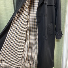 Aquascutum トレンチコート 黒 レディース　アクアスキュータム　コートサイズM  ブラック トレンチコート イングランドの画像